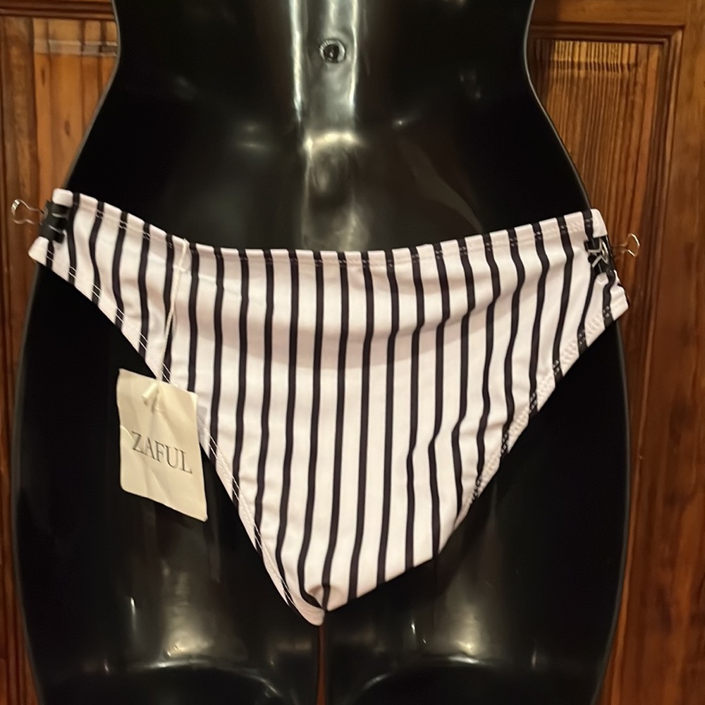 NWT White & Black Striped Bikini Bottom - Picture 3 of 6